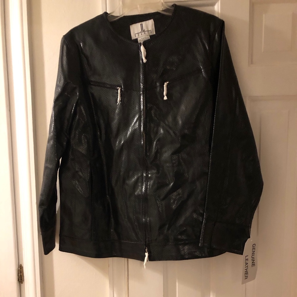 18 woman’s leather jacket JL Studios